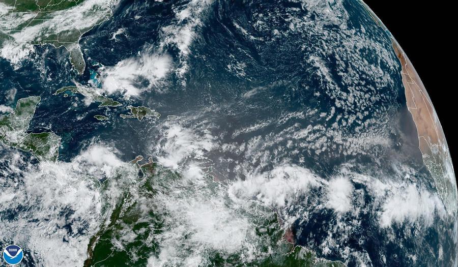 Dos avanza por el sur del Caribe y pasará cerca de Venezuela y Colombia