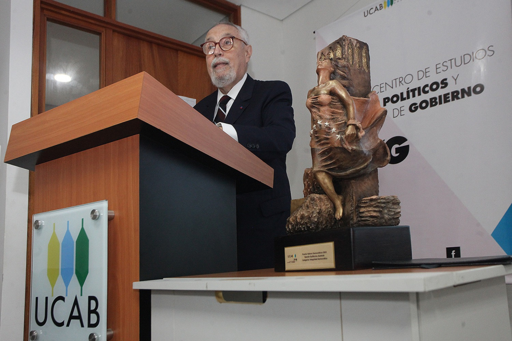 «El desafío de las primarias es que sean lo más inclusivas posible» señala Ramón Guillermo Aveledo