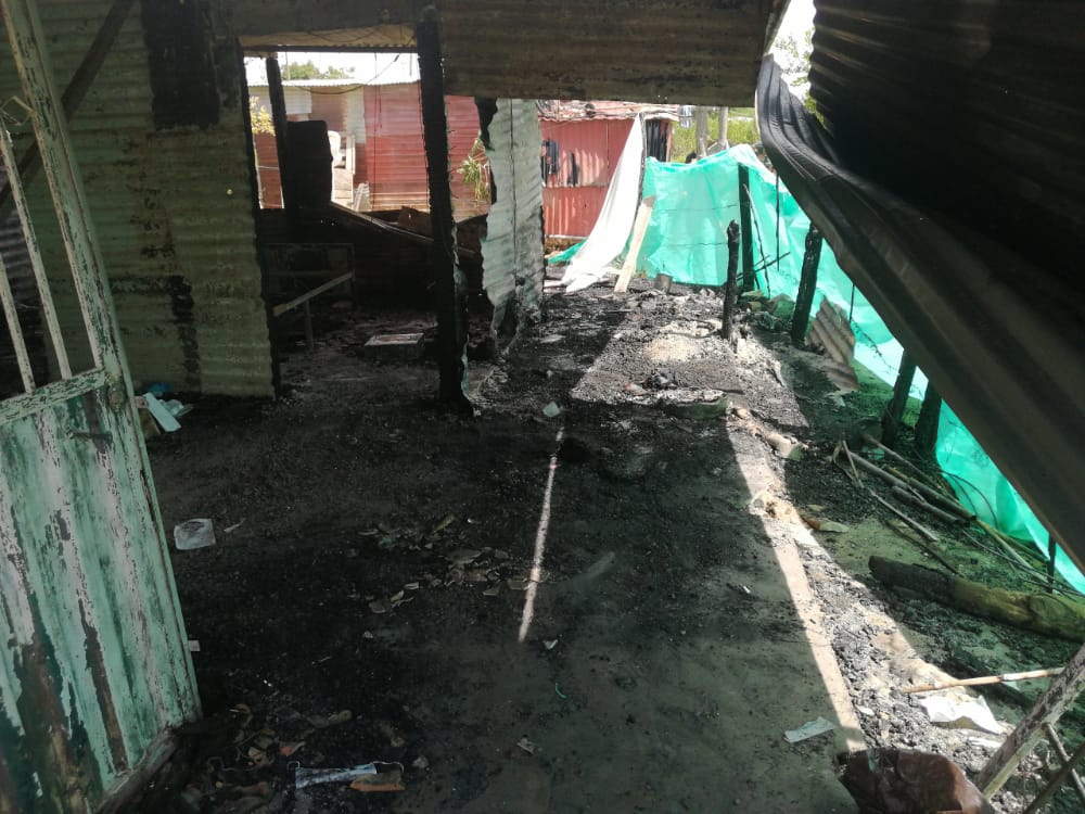 Casa quemada en Casigua El Cubo