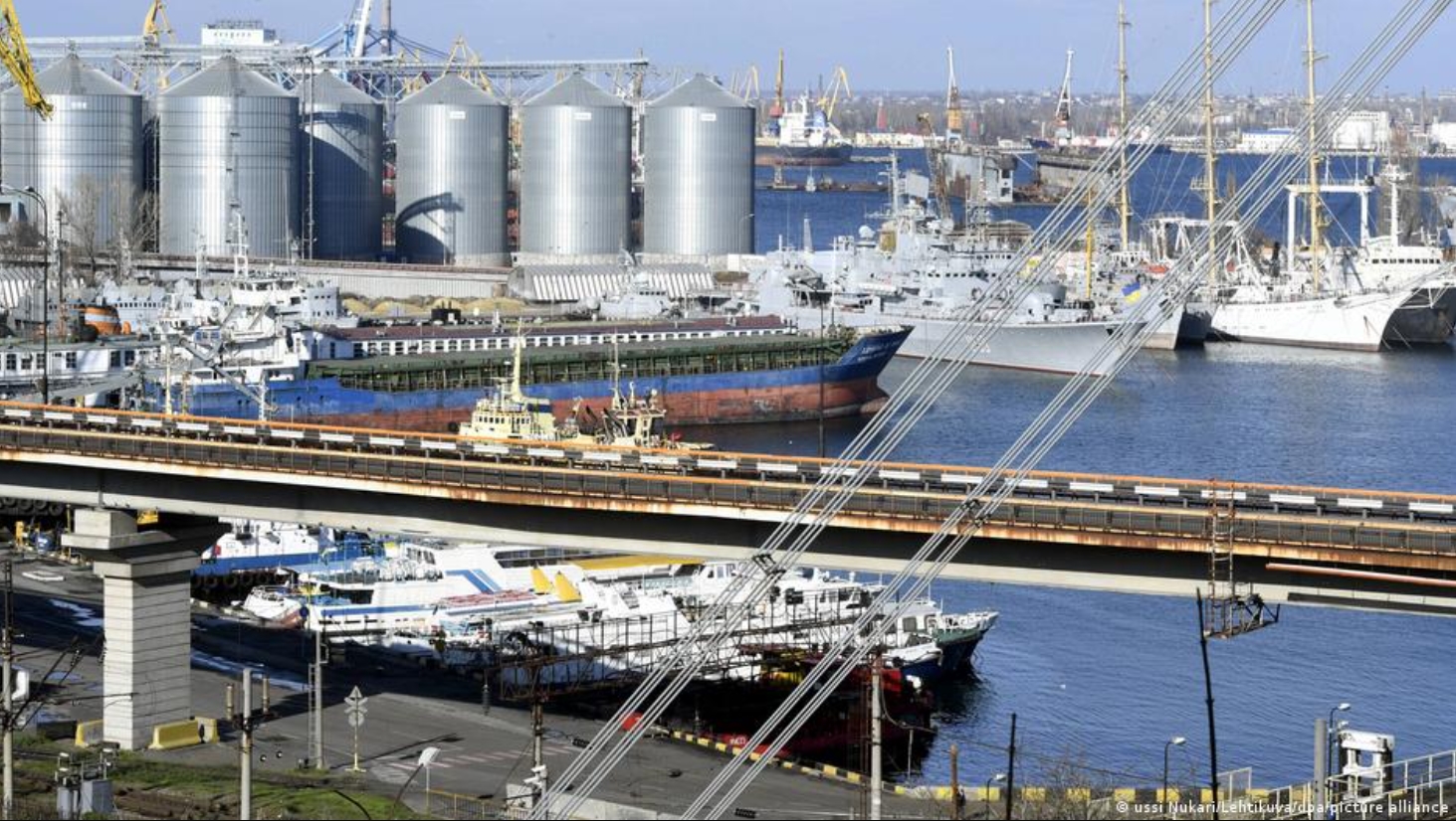 Rusia reivindica ataque contra puerto de Odesa y afirma que destruyó objetivos militares