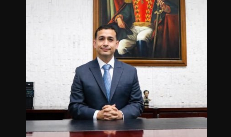 Presidente del Banco del Tesoro designado como superintendente de las Zonas Económicas Especiales