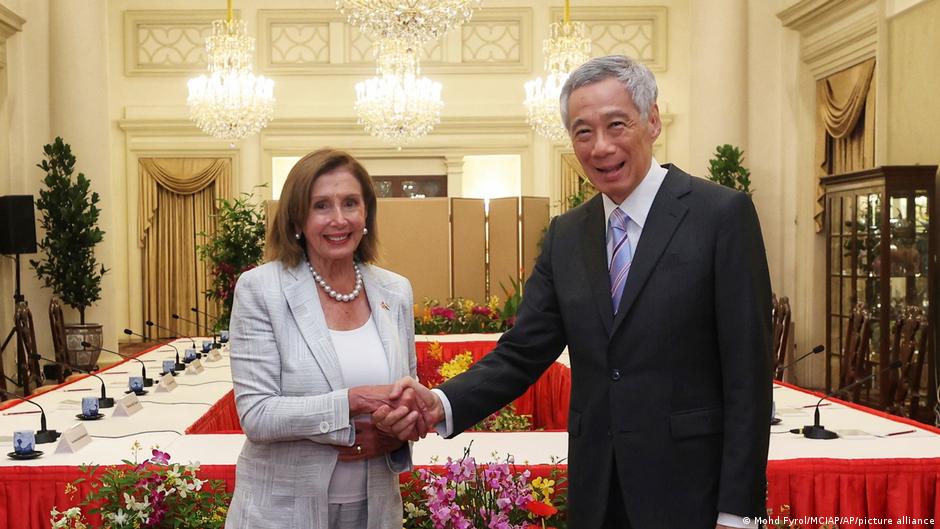 Nancy Pelosi arrancó gira en Asia hablando de Taiwán con el líder de Singapur