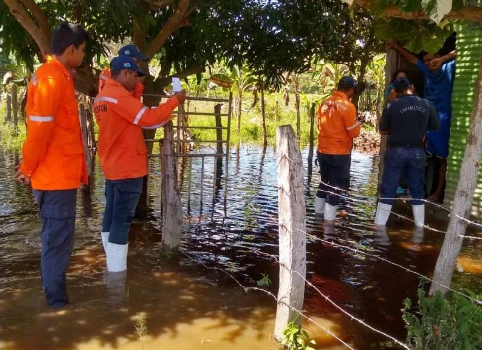 Fuertes lluvias causan anegaciones y daños materiales en el estado Zulia