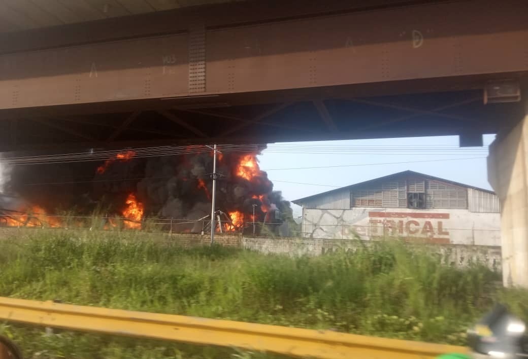 Incendio en Fábrica de velas