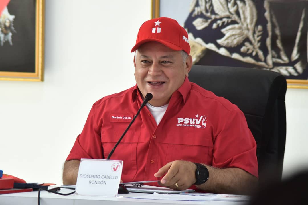 Cabello asegura que Gobierno tuvo que escoger entre comprar medicinas y repuestos para el Metro