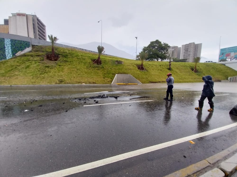 Estiman abrir paso por la autopista Francisco Fajardo al mediodía de este #29Sep