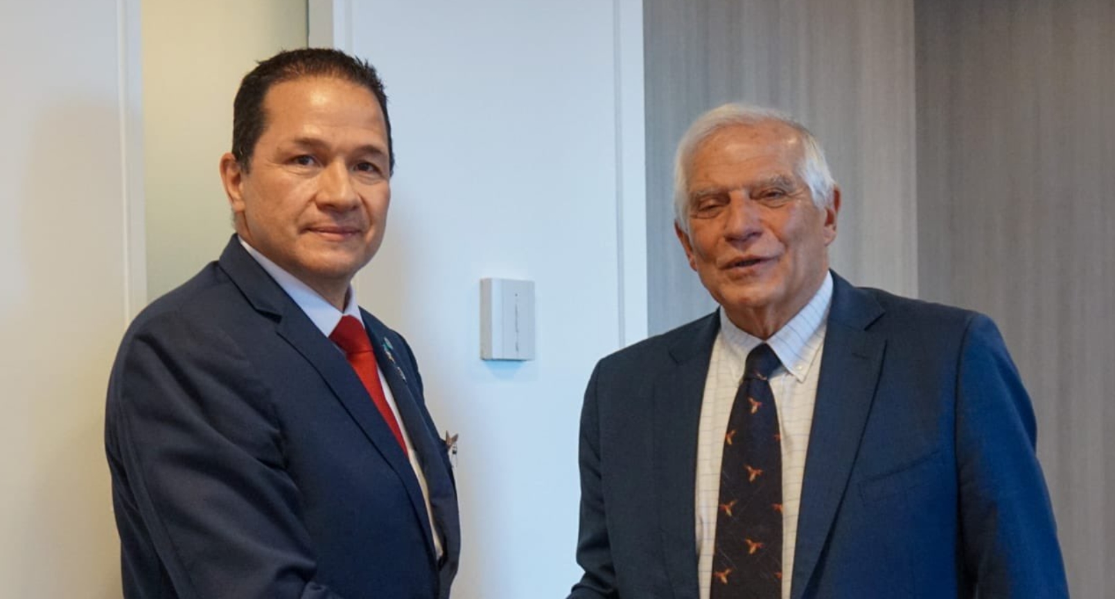 Venezuela y la UE acuerdan fortalecer relaciones bilaterales de "respeto"