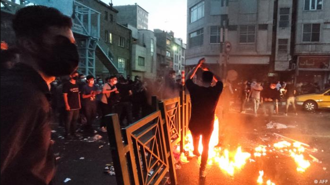 Al menos 35 personas han muerto en protestas en Irán