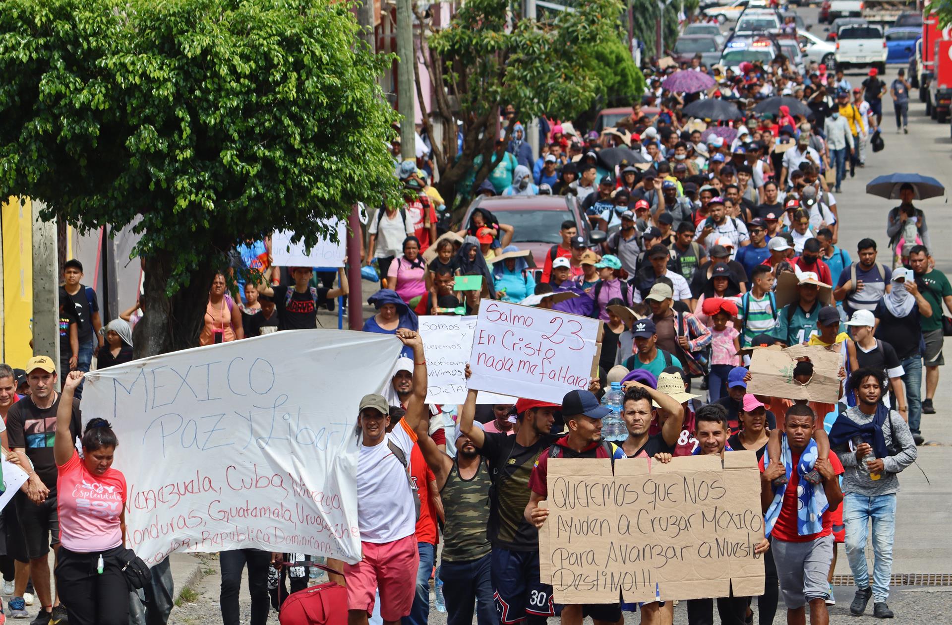 Activistas y migrantes piden a Gobierno mexicano crear corredor humanitario