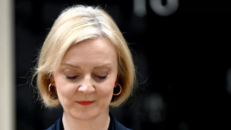 Las claves para entender el caos político que acabó con gobierno británico de Liz Truss, el más corto en la historia de Reino Unido
