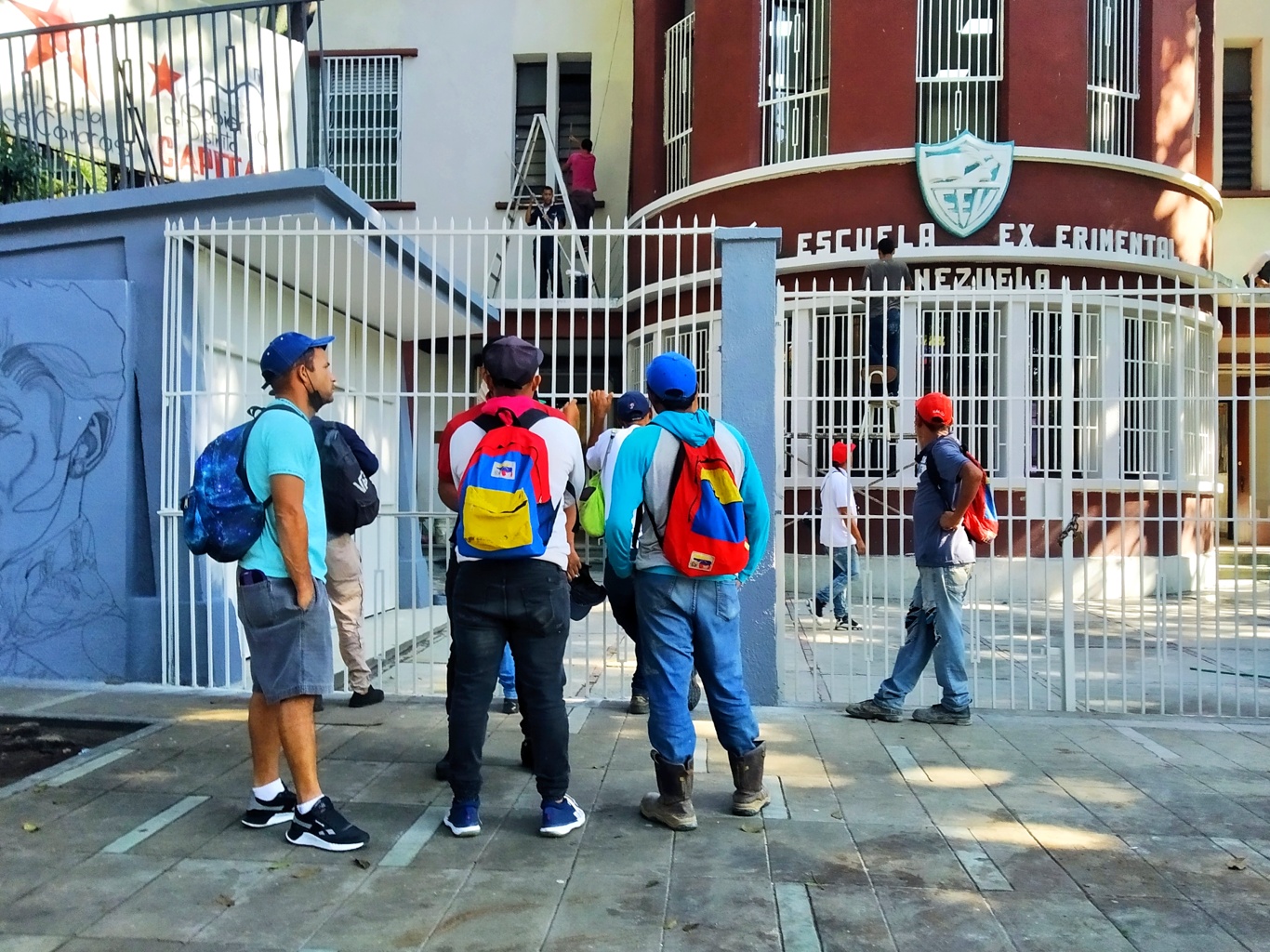 Regreso a clases- 3 de octubre- escuela Experimental de Venezuela
