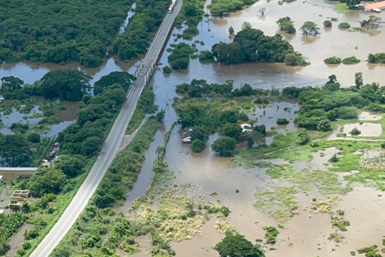 Río Unare se desborda en Anzoátegui y afecta a Onoto y Clarines