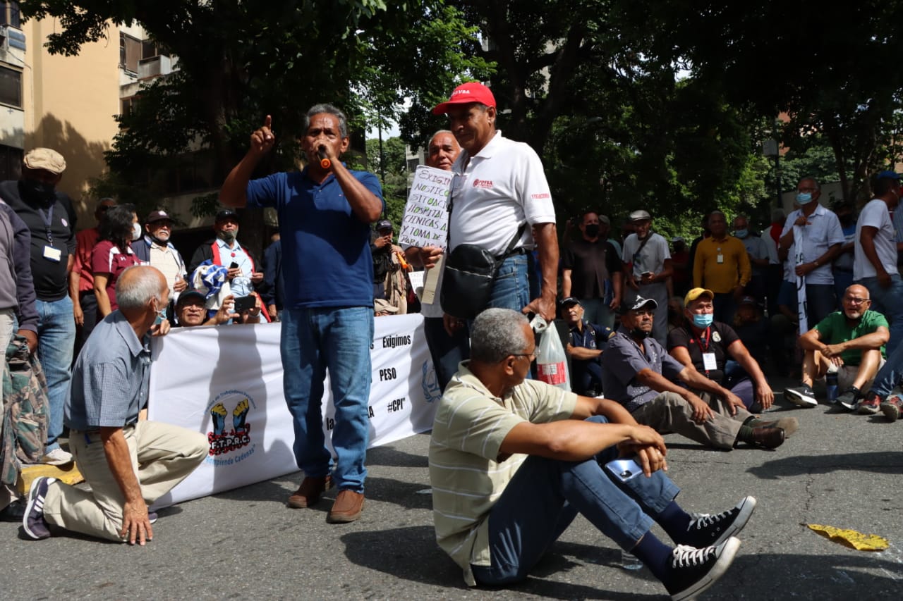 Trabajadores de Pdvsa exigen restitución del fondo de pensiones