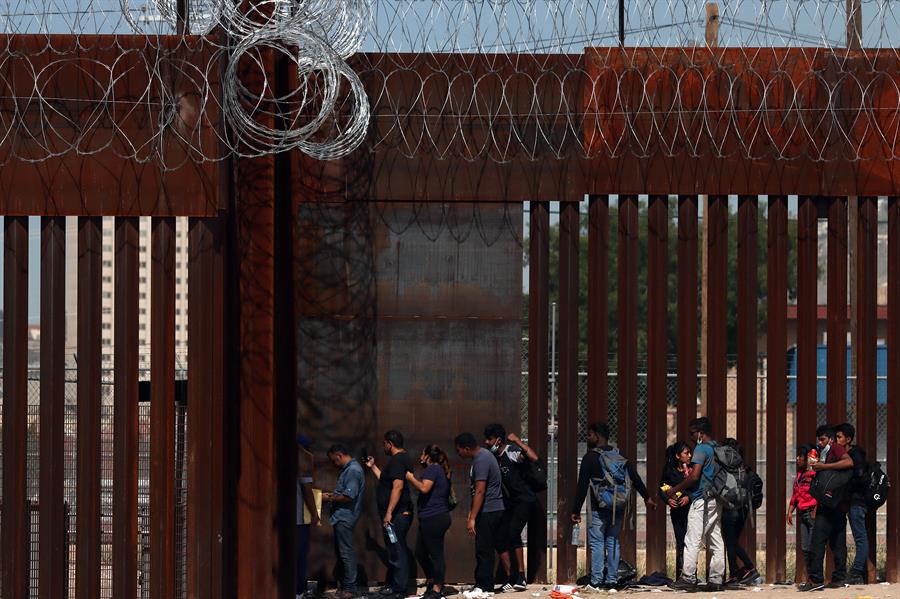 México recibió a casi 2.000 migrantes venezolanos deportados por Estados Unidos