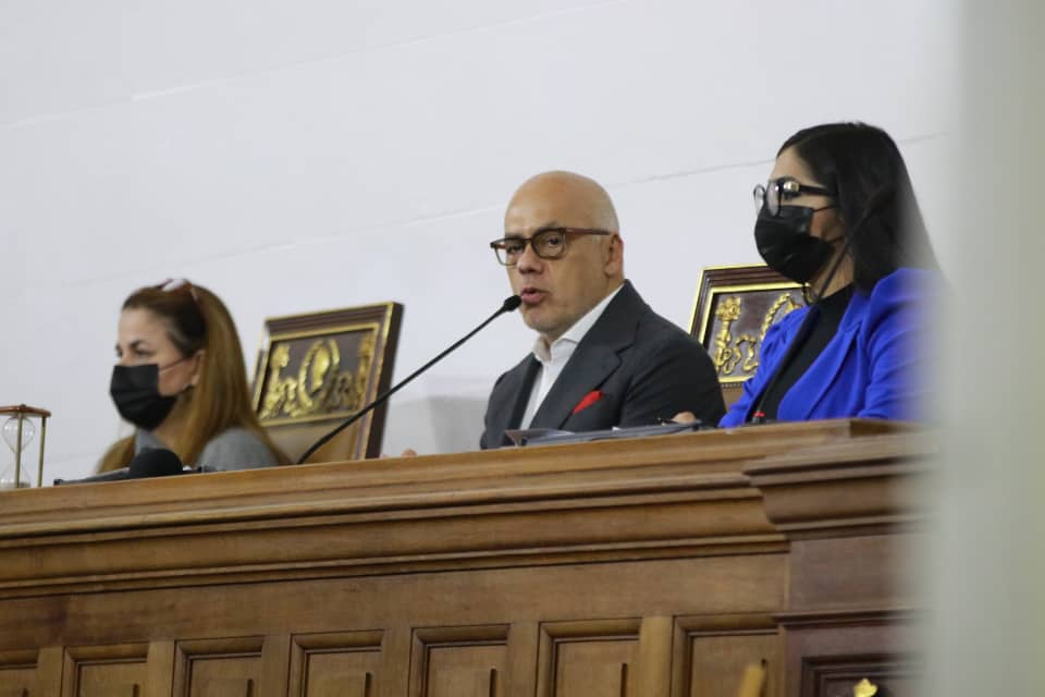 Sancionada ley que regula el trabajo por encargo que se realiza desde el hogar