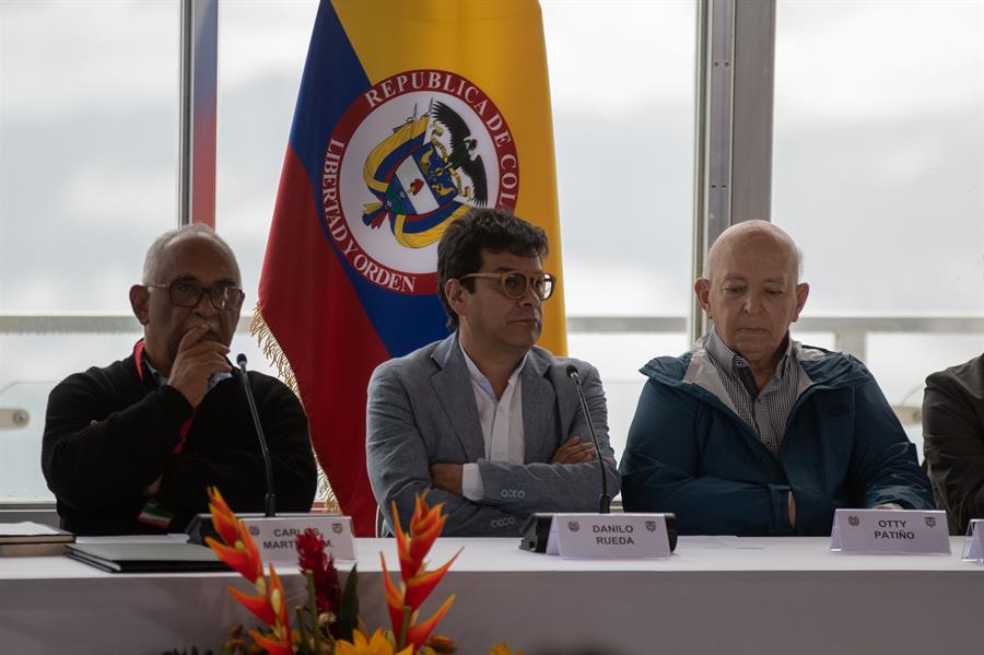 De qué depende el éxito del diálogo de paz con el ELN y su relación con Venezuela