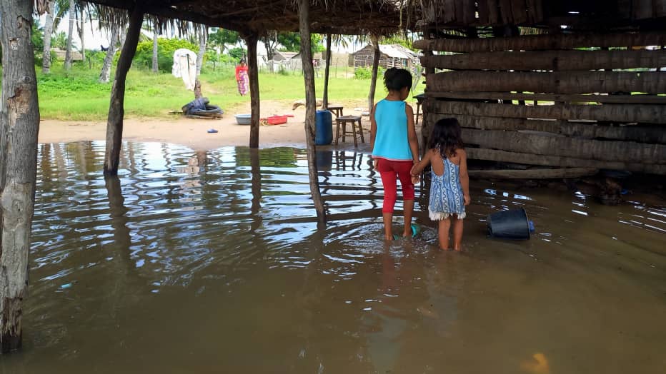 Inundaciones afectan a familias en la Guajira