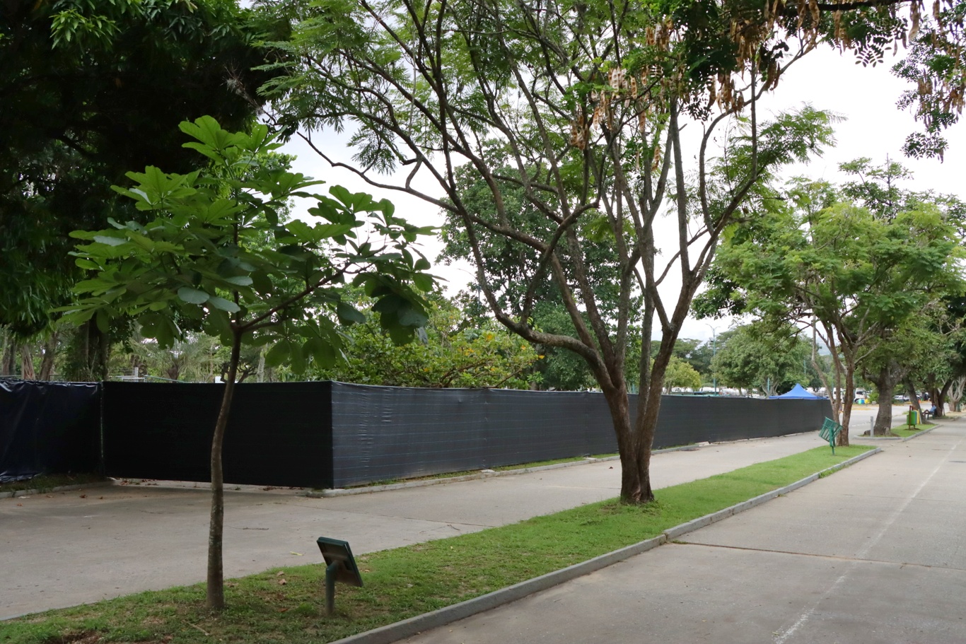 Parque del este- construcción en las canchas (Mairet Chourio)