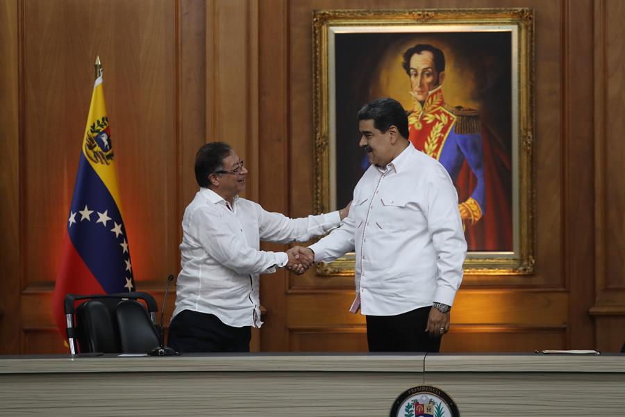 reunión Petro Maduro