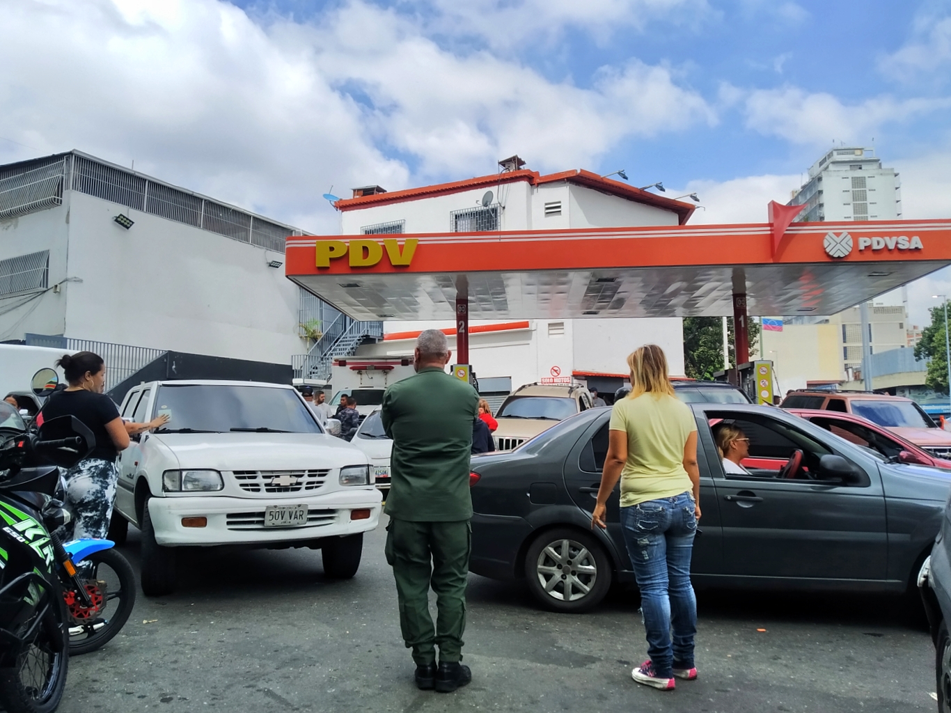 Bomba de gasolina (Mairet Chourio)