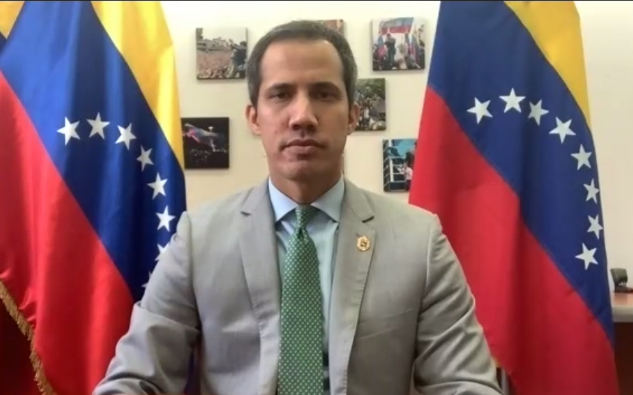 AN de 2015 aprueba su extensión por un año más y elimina gobierno interino