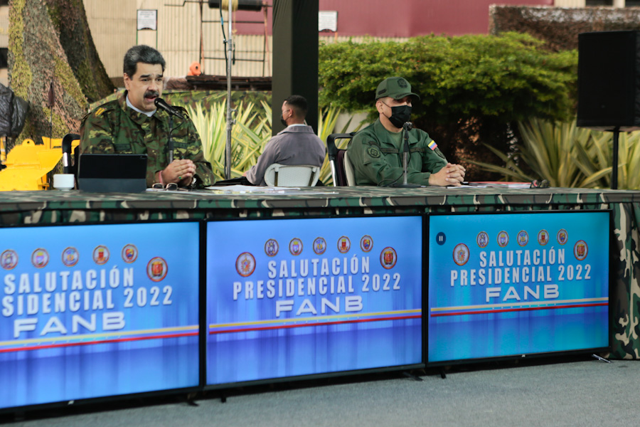 Maduro pide a Fanb incrementar esfuerzos para detener minería ilegal en Bolívar