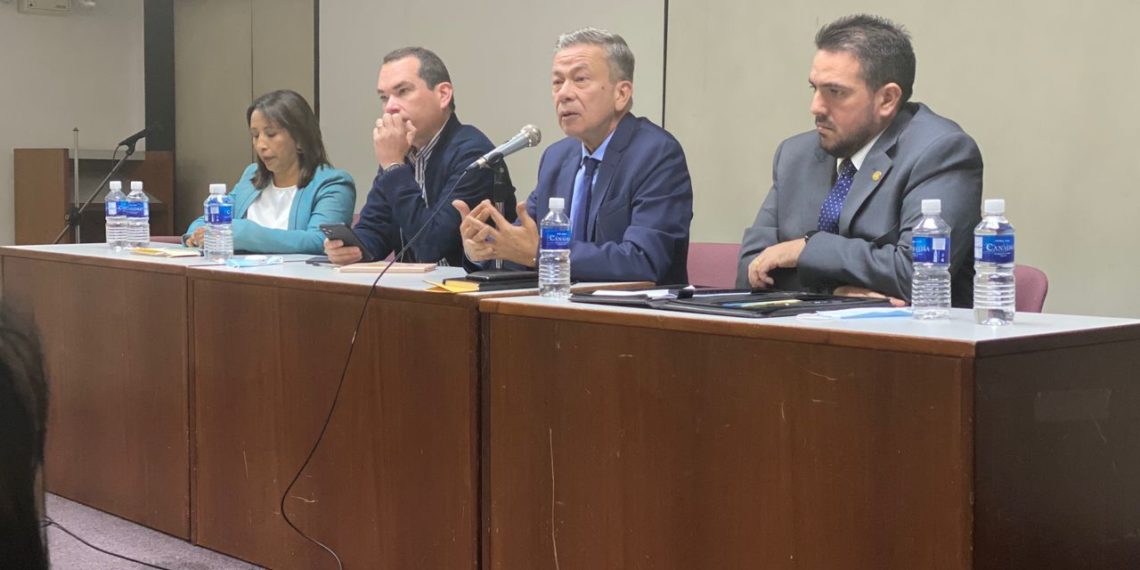 Delegación de la Plataforma Unitaria se reúne con familiares de presos políticos