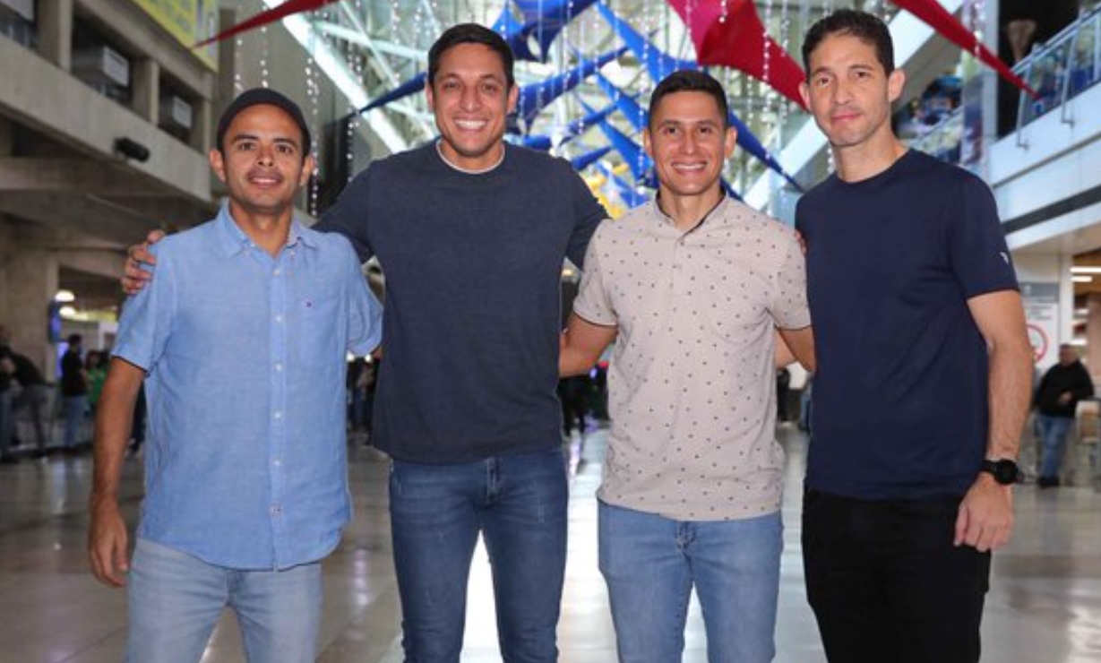 Árbitros venezolanos que participaron en mundial de Qatar 2022 ya están en el país