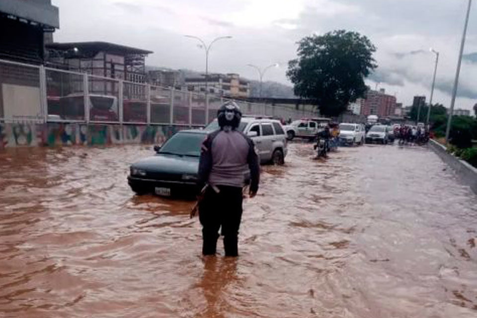 El 2022 se despide con lluvias dispersas y descargas eléctricas