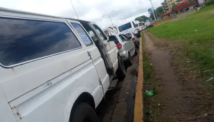 Gobernador de Monagas admite fallas en la distribución de gasolina