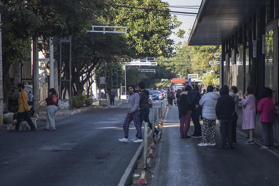 Un sismo de magnitud 6 activa la alerta sísmica en México