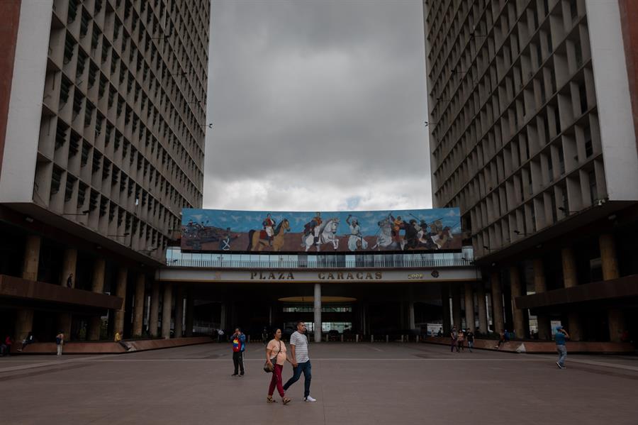 covid-19 en Venezuela - plaza Caracas