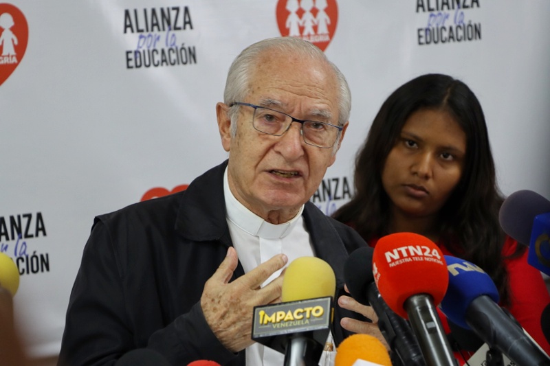 Padre Luis Ugalde-Fe y Alegría- Alianza por la Educación (Mairet Chourio)