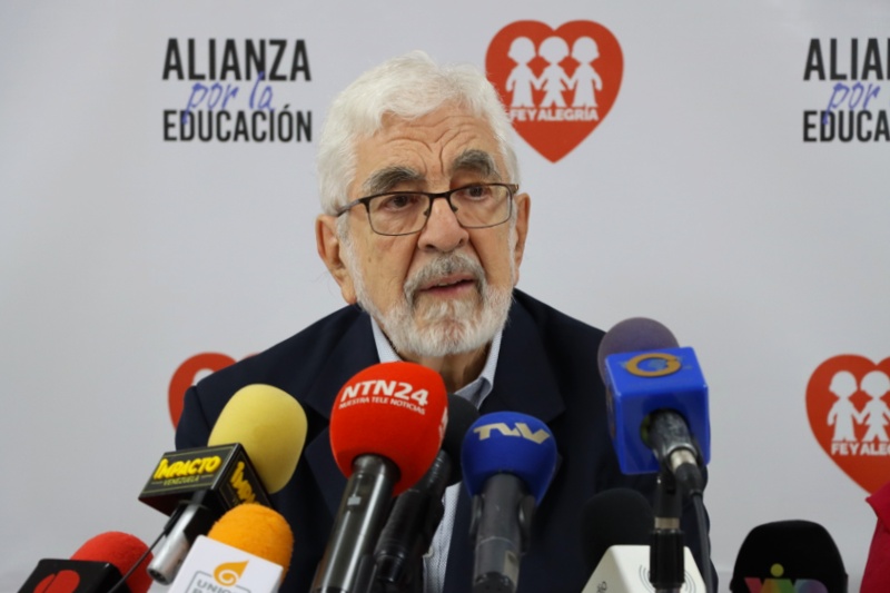 Padre Manuel Aristorena-Fe y Alegría- Alianza por la Educación (Mairet Chourio)