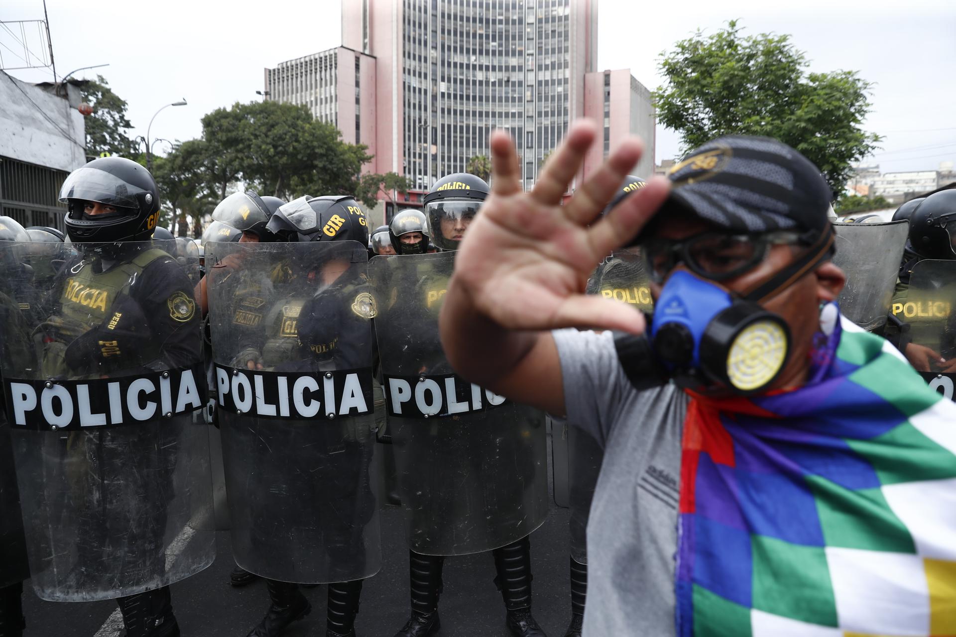 "La incertidumbre nunca se va”, así viven los venezolanos la crisis que sacude el Perú