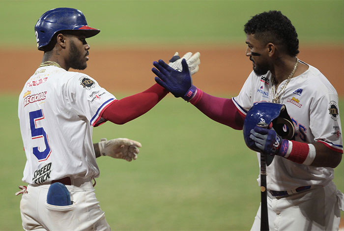 Tiburones iguala la final y apoya decisión de Ronald Acuña Jr. de no volver a jugar