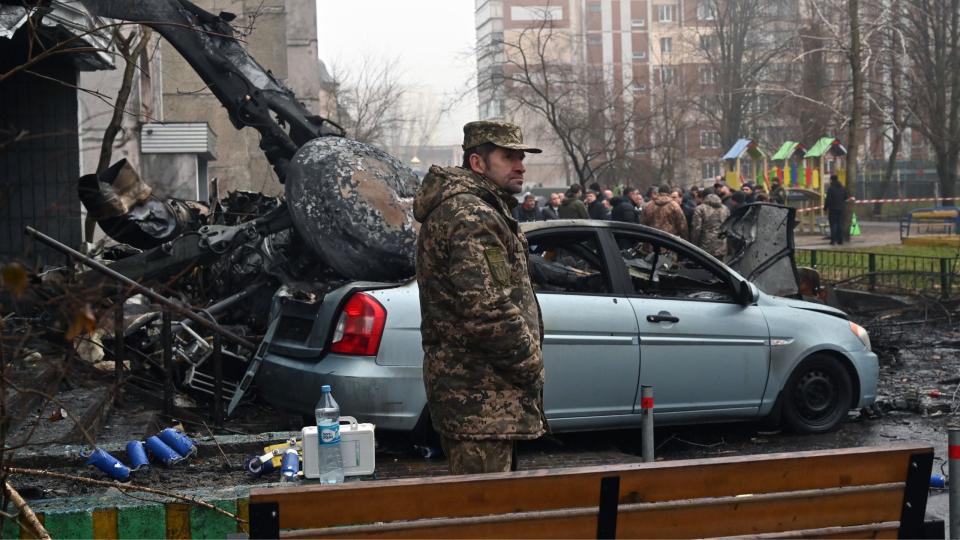 Muere el ministro ucraniano del Interior tras estrellarse helicóptero en Kiev