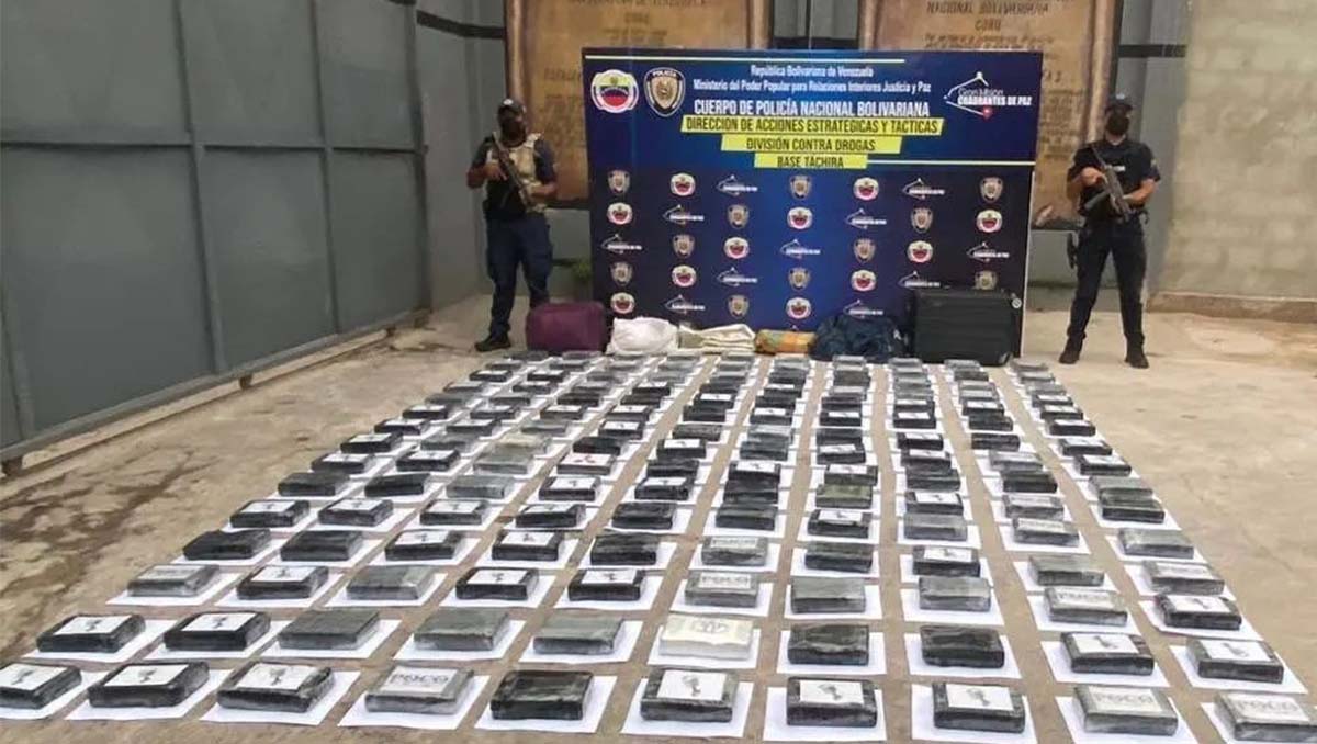 PNB incauta 150 kilos de cocaína en una casa abandonada en San Cristóbal