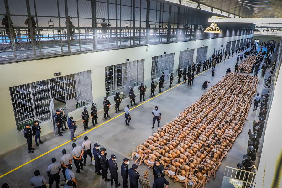 Petro propone a Bukele un "foro" para comparar experiencias sobre homicidios
