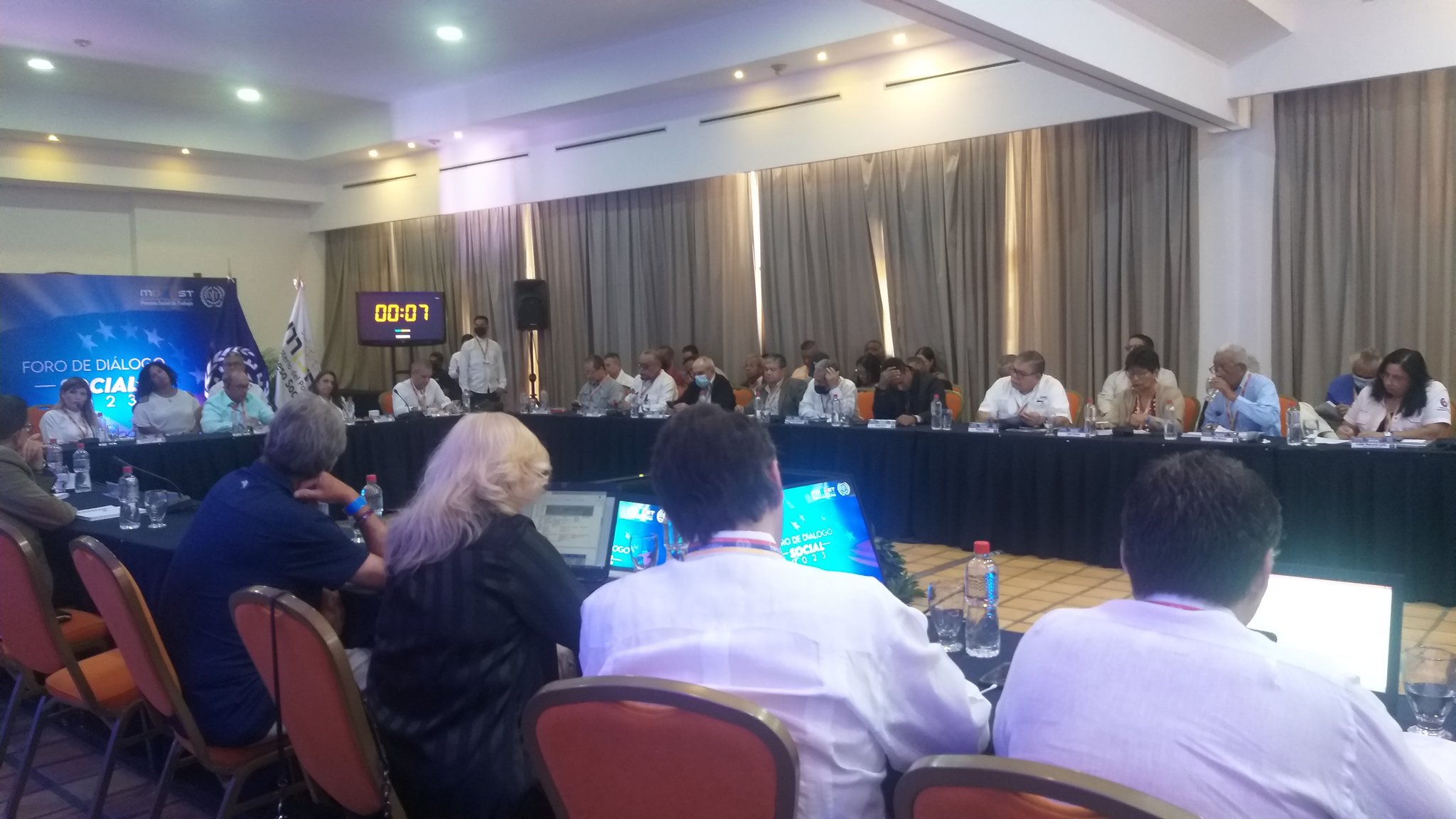 Plataforma Unitaria pide a OIT hacer cumplir normas a favor de trabajadores