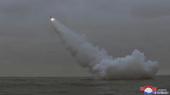 Corea del Norte dispara dos misiles sobre el mar de Japón