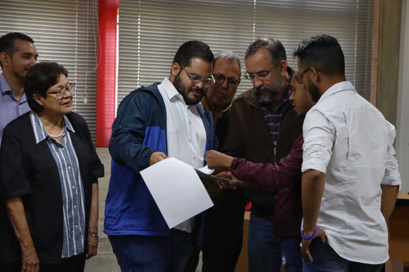 Comisión Nacional de Primarias se reúne con estudiantes de la UCV (Mairet Chourio)