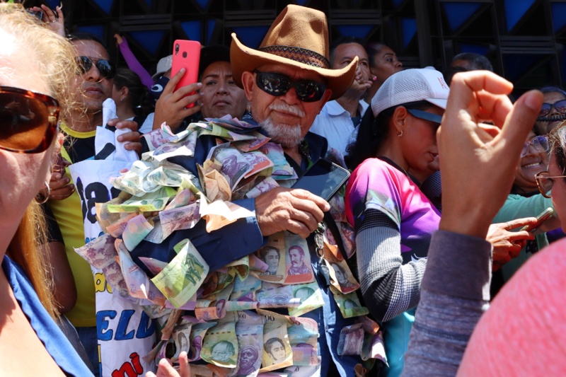 Docentes protestan en el ministerio de Educación- 27 de marzo (Mairet Chourio)