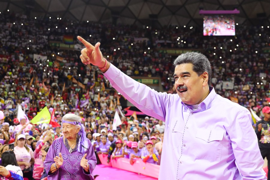 Maduro anuncia creación de "Gran Misión Mujer Venezuela"