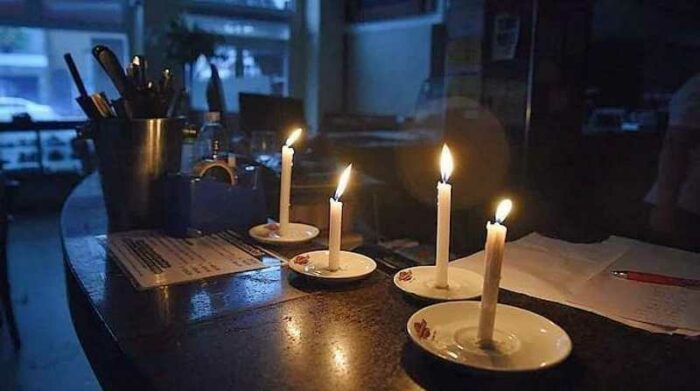 Restablecen servicio eléctrico tras apagón en Argentina