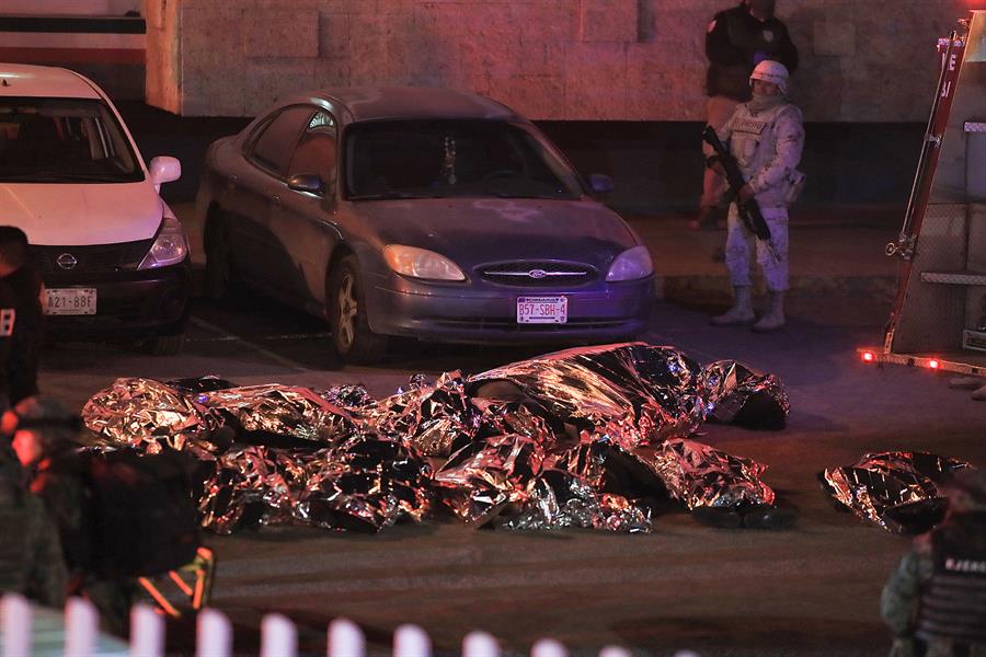 Presidente de México dice que migrantes fallecidos en Ciudad Juárez eran de Venezuela y Centroamérica