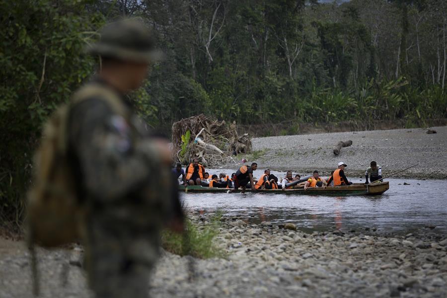 Darién: infierno para los migrantes y mina de oro para los traficantes