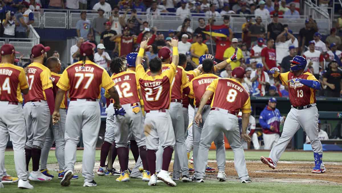 Clásico Mundial | Salvador Pérez fue la figura en triunfo de Venezuela sobre Puerto Rico