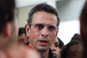 Por qué Rosales “no es una opción competitiva” para Primero Justicia tras retiro de Capriles