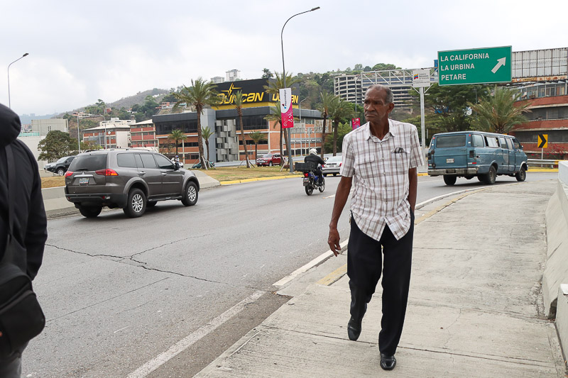 Hundimiento en el distribuidor Los Ruices (Mairet Chourio)